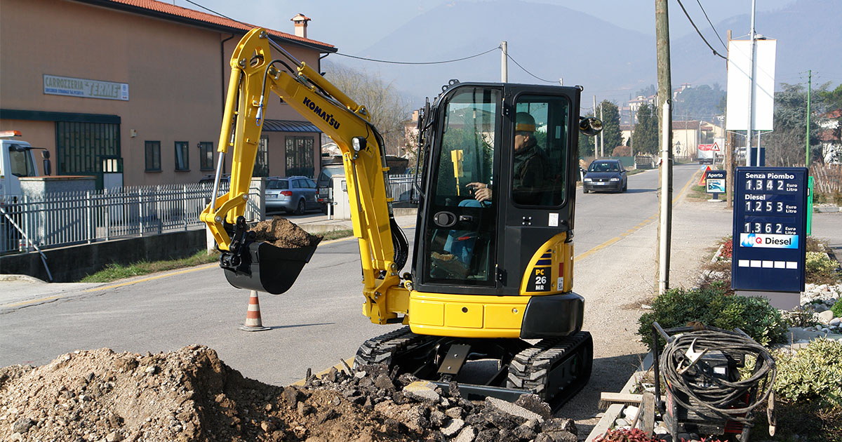 Komatsu Mini Excavator PC26MR-3 | Komatsu France